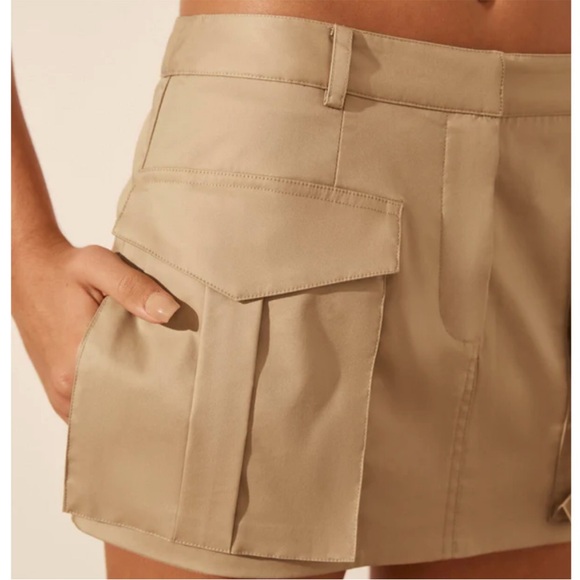 Shona Joy Sabato Utility Micro Mini Skirt Tan SIZE 6 Low Rise Gorpcore Cargo - Picture 2 of 11